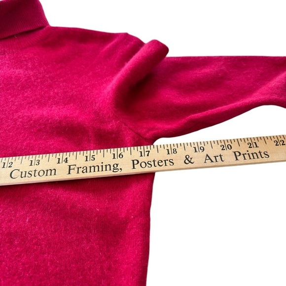 Sutton Studio 100% Cashmere Turtleneck Sweater Red Classic Womens Medium Petite - Picture 11 of 12